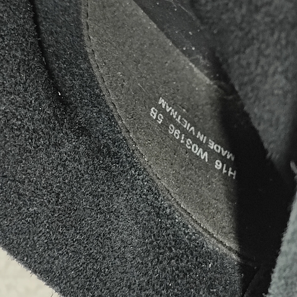 4 pairs of Cole Haan flats Loafers high top size 5,free size 6 sandals - Picture 2 of 15